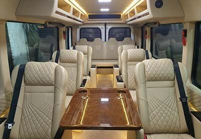 9 Seater Force Urbania on Rent Delhi